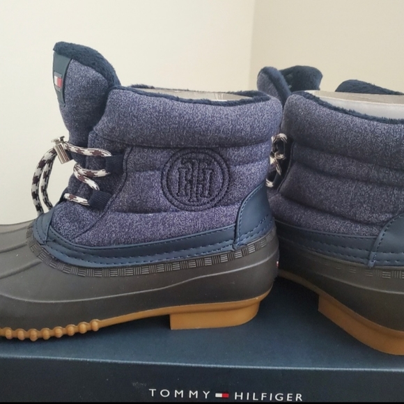 Tommy Hilfiger ladies boots (NWT) - Picture 6 of 6